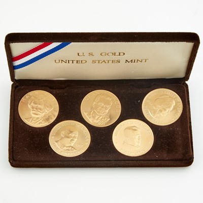 Lot 120 - Set of 5 US American Arts Commemorative Series Gold Coins: Grant Wood--1980, Helen Hayes--1984, Louis Armstrong--1982, Robert Frost--1983 &