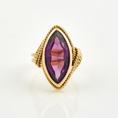 Lot 287 - Gold and Stone Ring, 14K 4 dwt. all