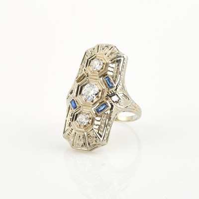 Lot 418 - Diamond and Stone Ring, 3 diamonds, center stone about 0.35 ct., 2 stones about 0.30 ct., 18K 3 dwt., stone missing