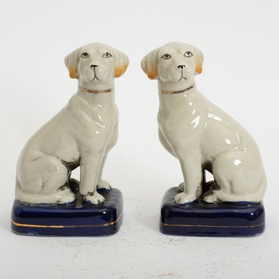 Lot 122 - Pair of Ceramic Staffordshire-Style Labrador Dogs