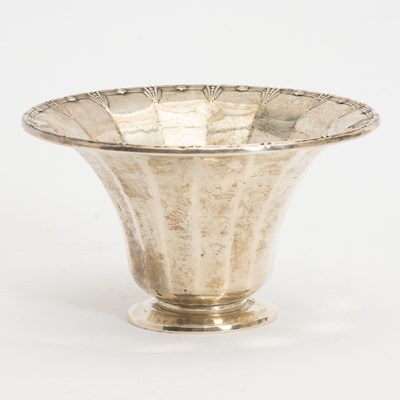 Lot 181 - Sterling Silver Tulip Vase