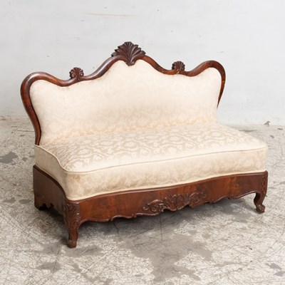 Lot 264 - Victorian Settee