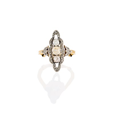 Lot 1176 - Gold, Platinum and Diamond Ring
