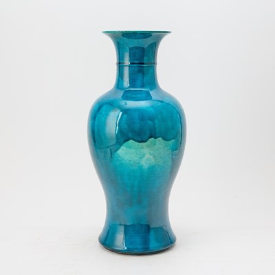 Lot 110 - Chinese Crackle Glazed Porcelain Vase