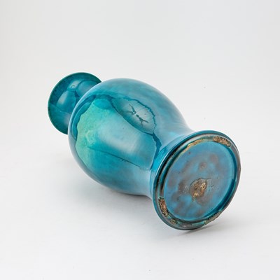 Lot 110 - Chinese Crackle Glazed Porcelain Vase