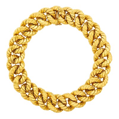 Lot 149 - Gold Curb Link Chain Necklace