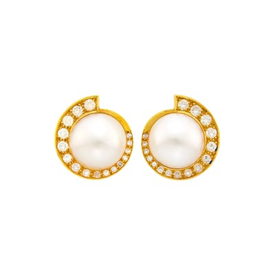 Lot 13 - Tambetti Pair of Gold, Mabé Pearl and Diamond Earclips