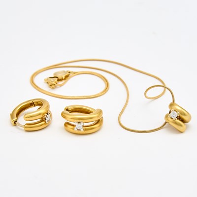 Lot 1008 - Damiami Gold and Diamond Pendant-Necklace and Pair of Hoop Earrings