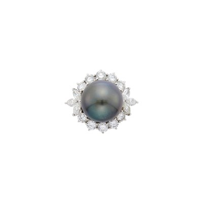 Lot 127 - White Gold, Tahitian Gray Cultured Pearl and Diamond Ring