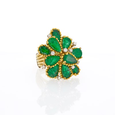 Lot 1098 - Gold, Emerald and Diamond Cluster Ring