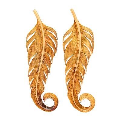 Lot 91 - Tiffany & Co. Pair of Rose Gold Feather Clip-Brooches