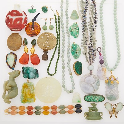 Lot 1305 - Group of Jade, Glass and Amber Jewelry and Objets