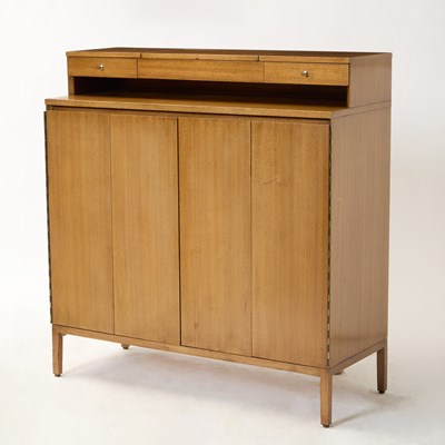 Lot 185 - Paul McCobb for Calvin Walnut Gentleman's Chest of Drawers