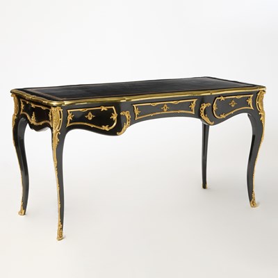 Lot 302 - Louis XV Style Gilt-Bronze Mounted Black Lacquer Bureau Plat Desk