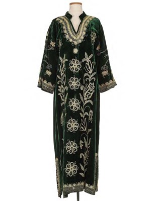 Lot 239 - Forest Green Bindali-Style Velvet Caftan