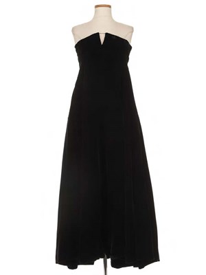 Lot 586 - Gianfranco Ferre Black Silk Velvet and Tulle Full Length Gown