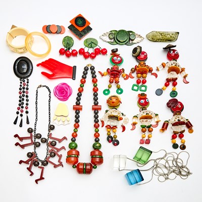 Lot 54 - Group of Bakelite Costume Jewelry