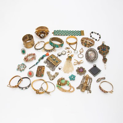 Lot 216 - Group of Gold-Tone Costume Jewelry