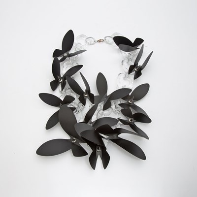 Lot 646 - Acrylic and White Metal Statement Costume Necklace