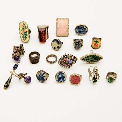 Lot 699 - Group of Costume Rings