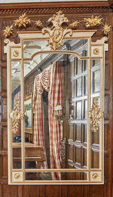 Lot 543 - Pair of Continental Painted and Parcel Gilt Mirrors