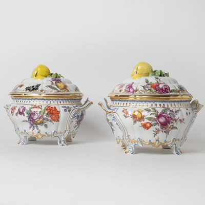 Lot 569 - Pair of Nymphenburg Porcelain Covered Small Tureens