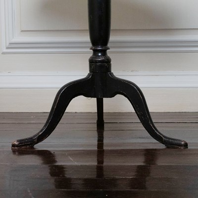 Lot 593 - Pair of George III Style Part Ebonized Yew Wood Tilt-top Candle Stands