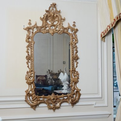 Lot 594 - George III Giltwood Mirror