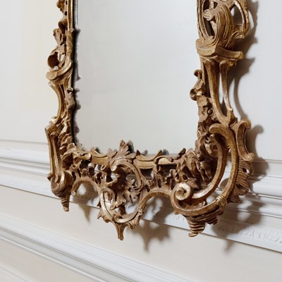 Lot 594 - George III Giltwood Mirror
