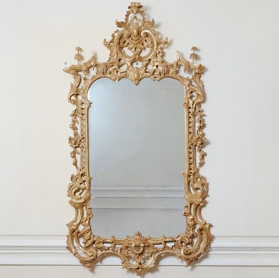 Lot 594 - George III Giltwood Mirror