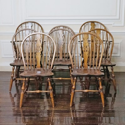 Lot 601 - Set of Eight George III Style Walnut and Elm Windsor Chairs