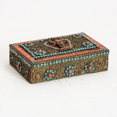 Lot 54 - Himilayan Hardstone-Inset Box