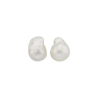 Lot 109 - Nicholas Varney Pair of Gold and Baroque Cultured Pearl Earclips