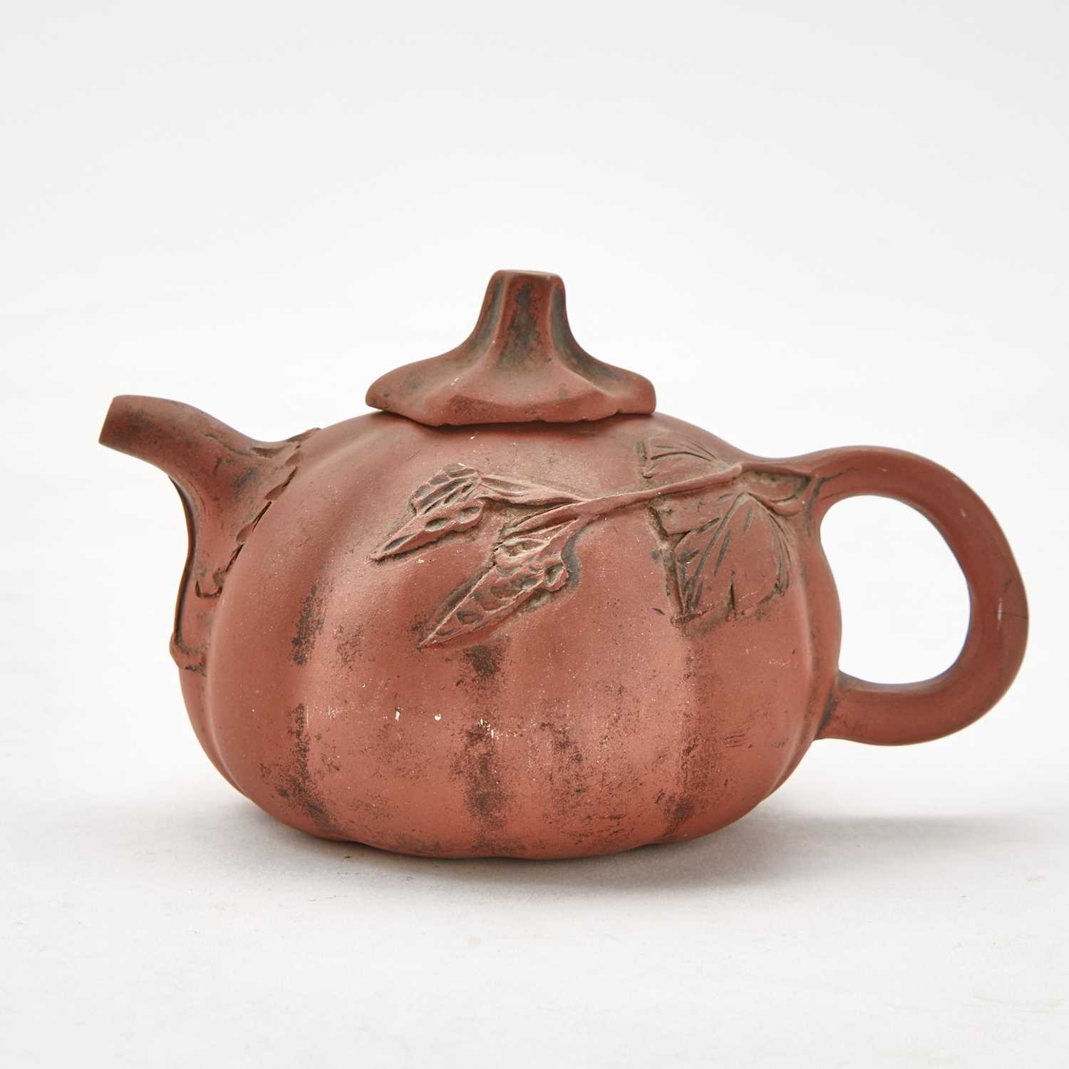 Lot 104 - Chinese Yixing Teapot and Cover