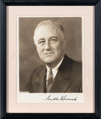 Lot A signed photograph of Franklin D. Roosevelt