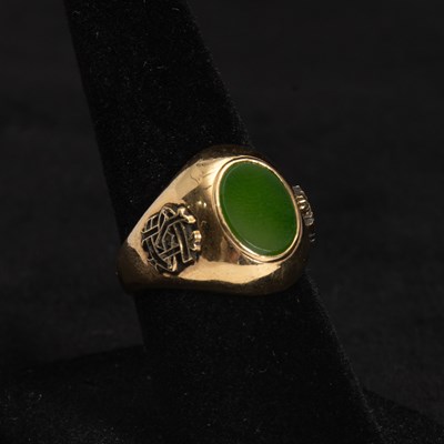 Lot 219 - 14KT Gold and Nephrite Crest Ring