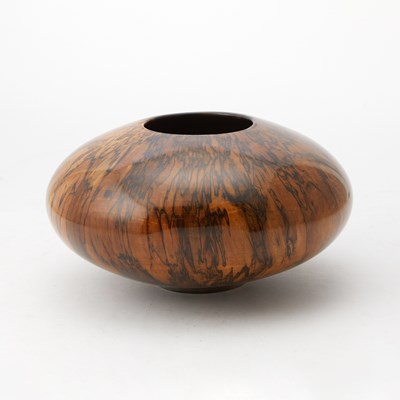 Lot 198 - Philip Moulthrop Turned Spalted Magnolia Globe