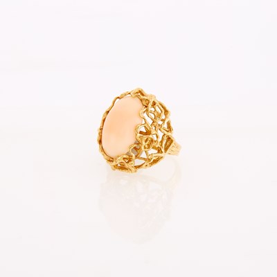 Lot 3209 - Gold and Angel Skin Coral Ring