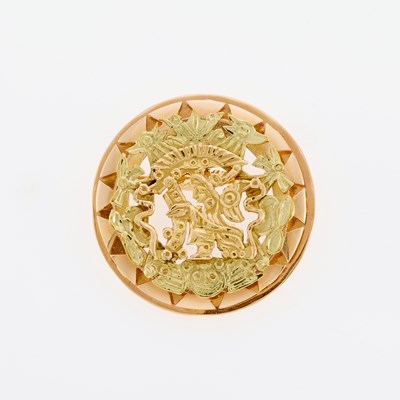 Lot 3207 - Tricolor Gold Peruvian Brooch