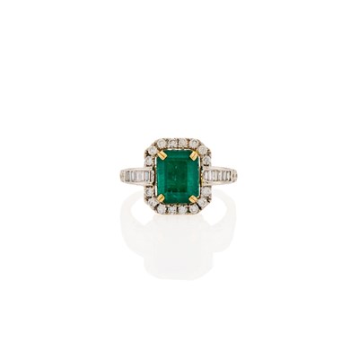 Lot 158 - White Gold, Emerald and Diamond Ring