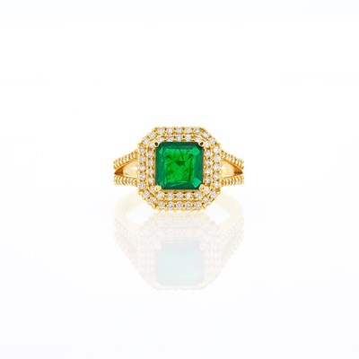 Lot 2193 - Gold, Emerald and Diamond Ring