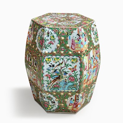 Lot 1110 - Chinese Export Rose Medallion Porcelain Garden Seat