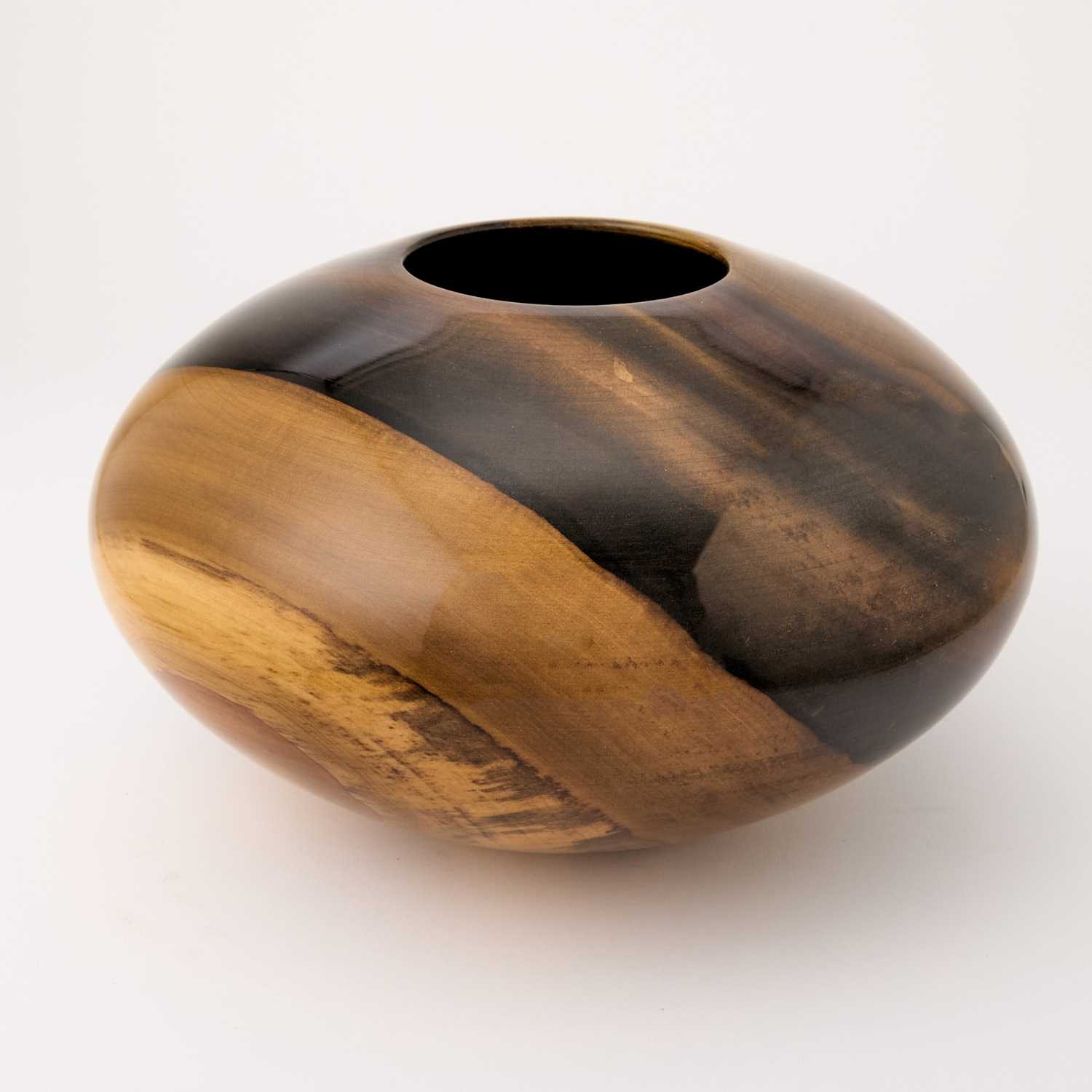 Lot 789 - Philip Moulthrop Turned Tulip Tree Vessel