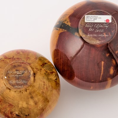 Lot 796 - Matt Moulthrop Turned 'Ash Leaf Maple' Globe