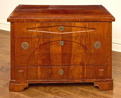 Lot 89 - Biedermeier Walnut Chest of Drawers