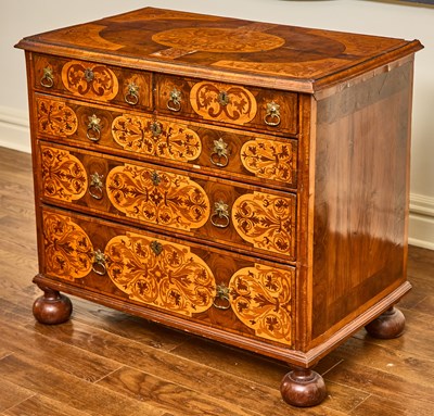Lot 142 - William and Mary Oyster and Seaweed Marquetry Walnut Chest of Drawers
