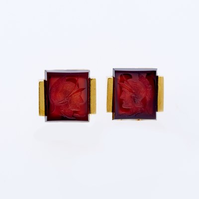 Lot 3300 - Pair of Gold and Carnelian Intaglio Cufflinks
