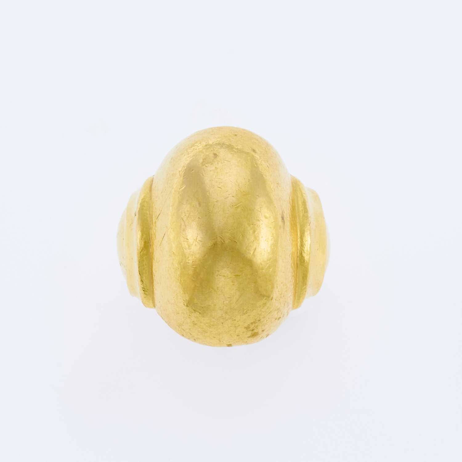 Lot 3001 - Ilias Lalaounis Hammered Gold Ring