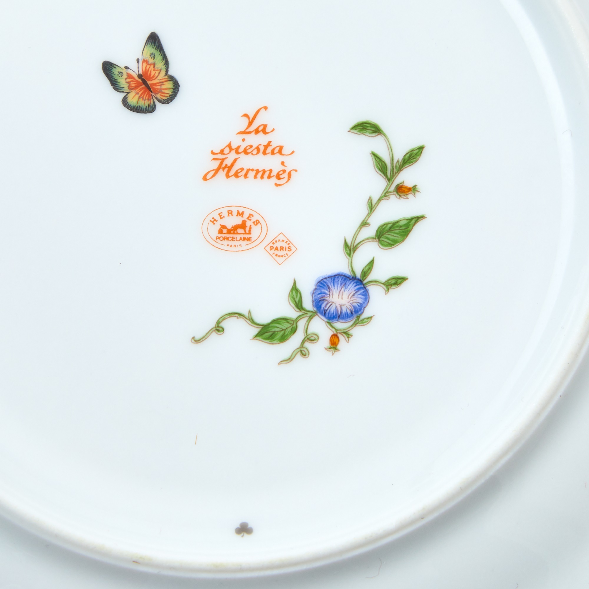 Lot 693 - Hermès Porcelain 'La Siesta' Pattern Part