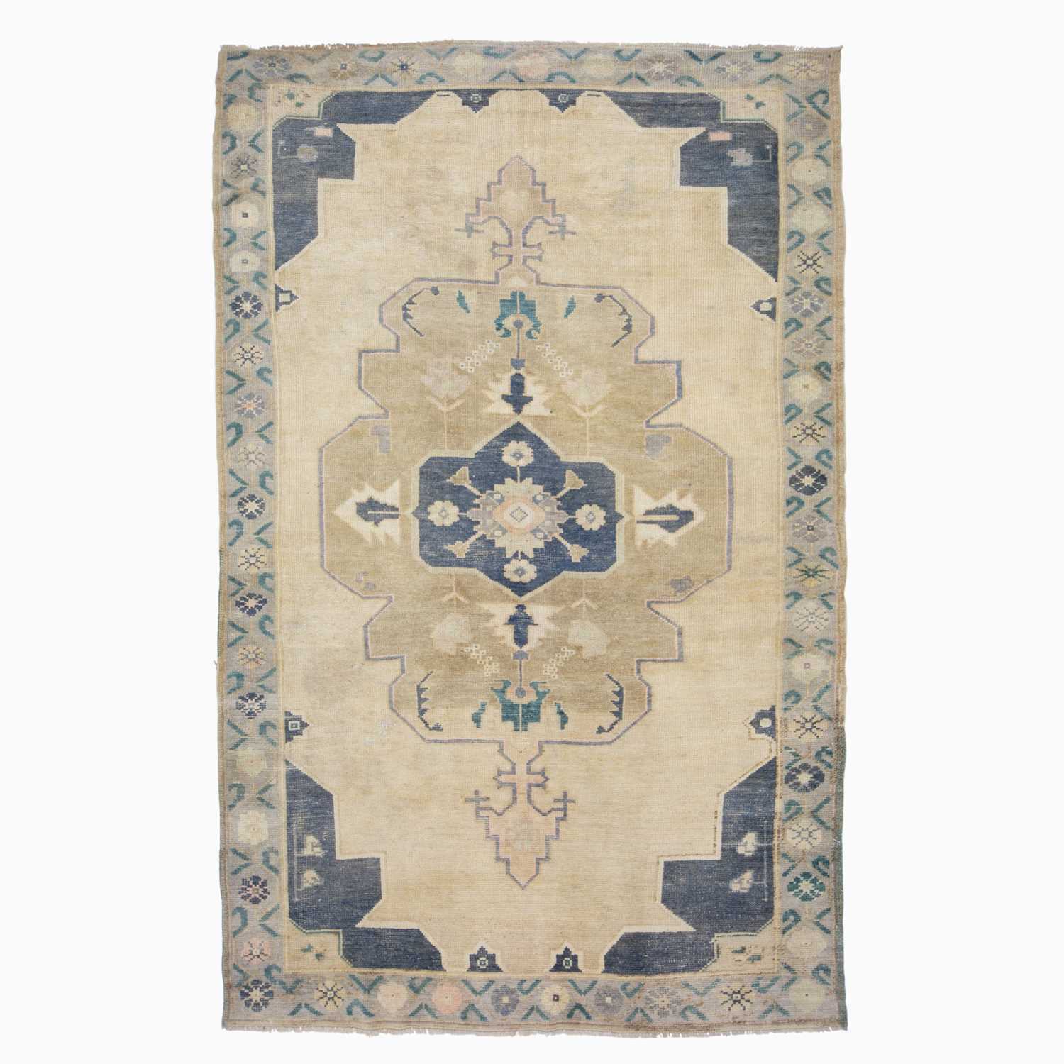 Lot 203 - Konya Carpet